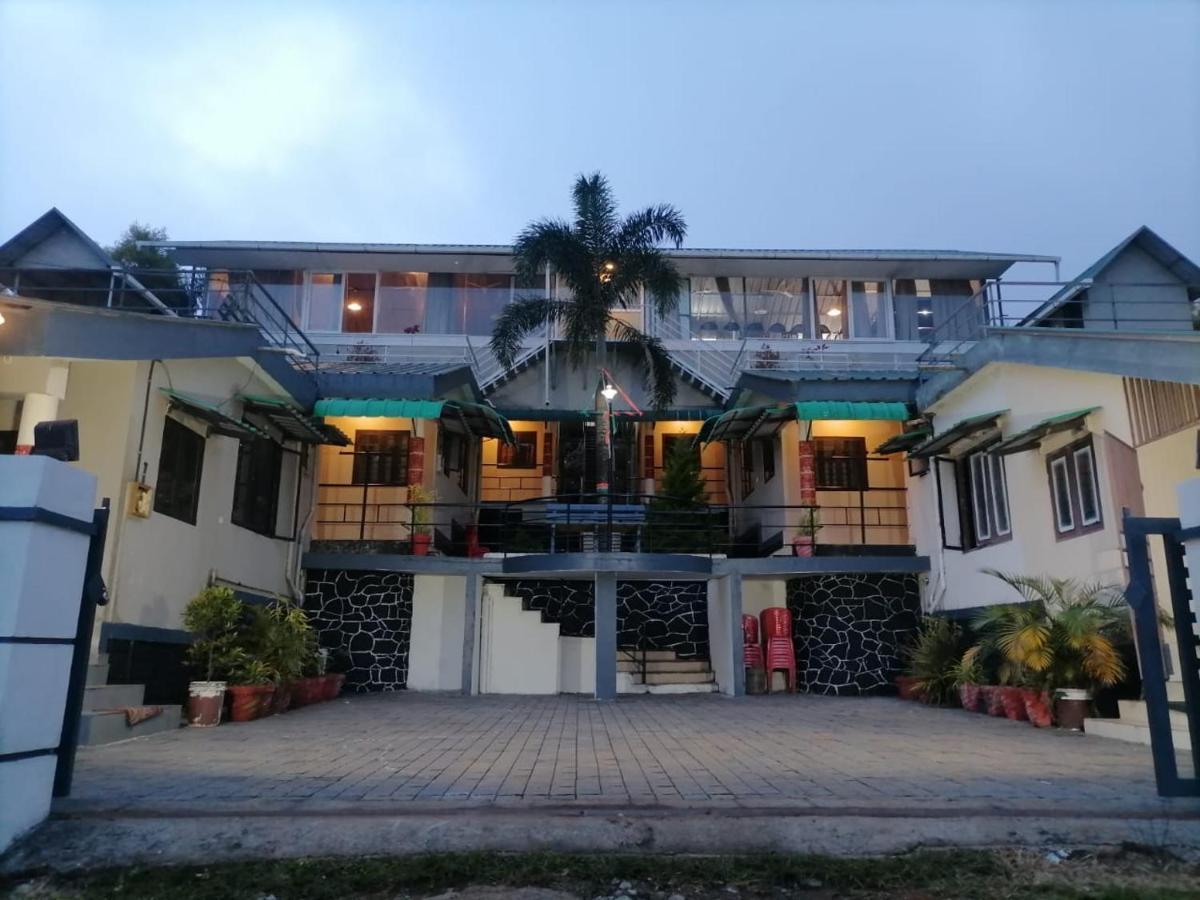 Хостел Vagamon Lake Palace Экстерьер фото