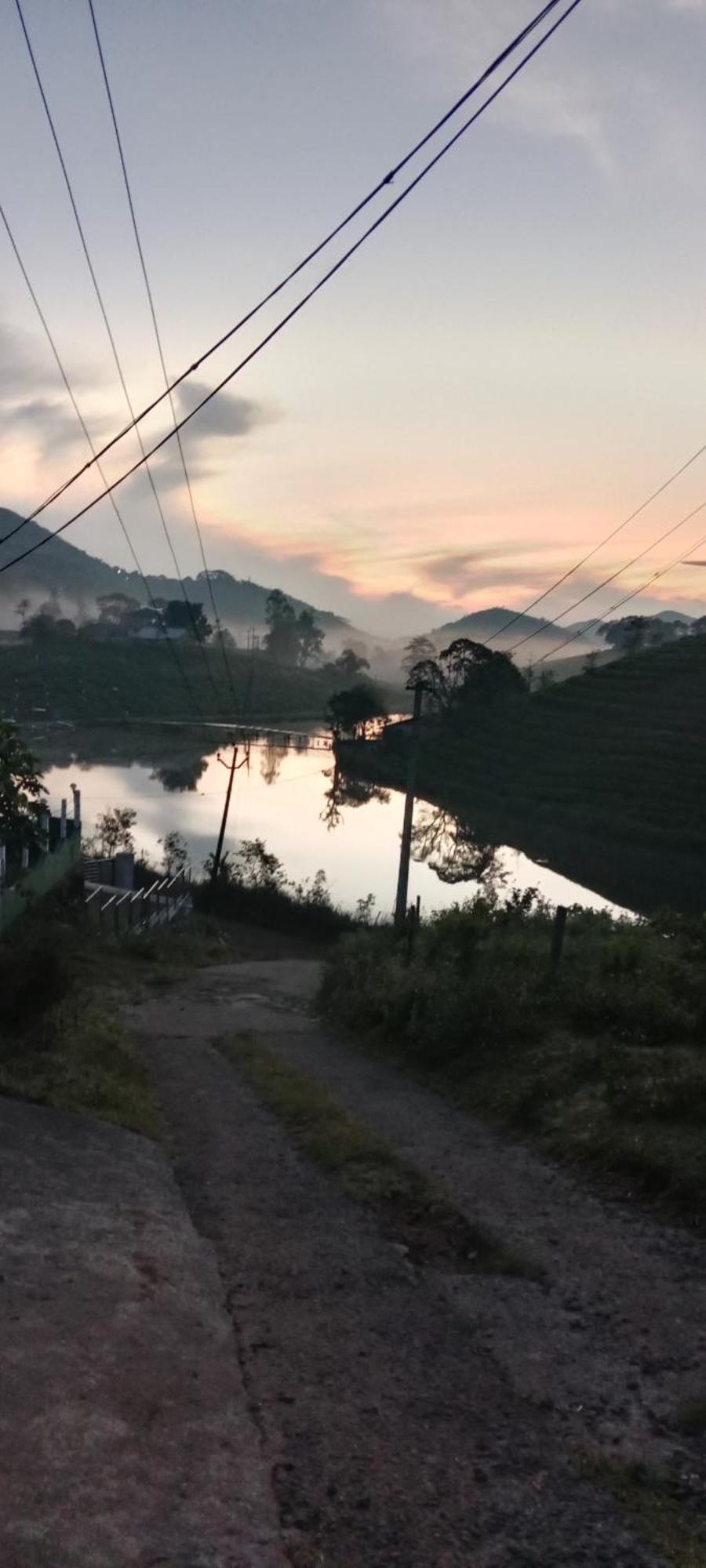 Хостел Vagamon Lake Palace Экстерьер фото