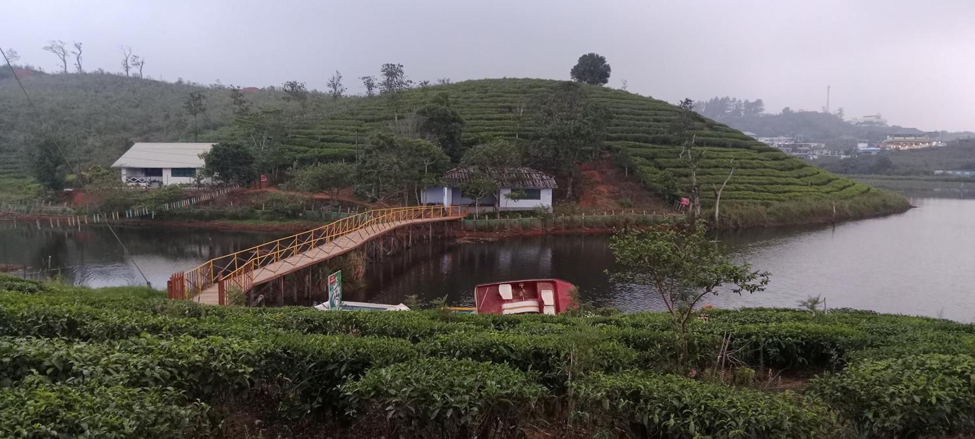Хостел Vagamon Lake Palace Экстерьер фото